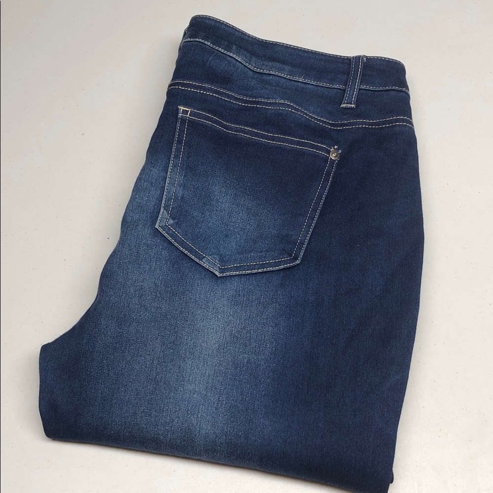 LIKE NEW MATERIAL GIRL STRETCH SKINNY JEANS 31x31 ⭐️